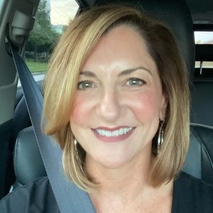 Meet your Posher, Tina